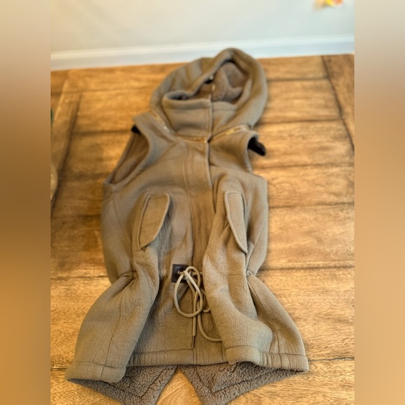 THEORY Cute Winter Vest w/ Hood, New, Army Green, Fur Hood Liner Option, Small - Picture 1 of 15